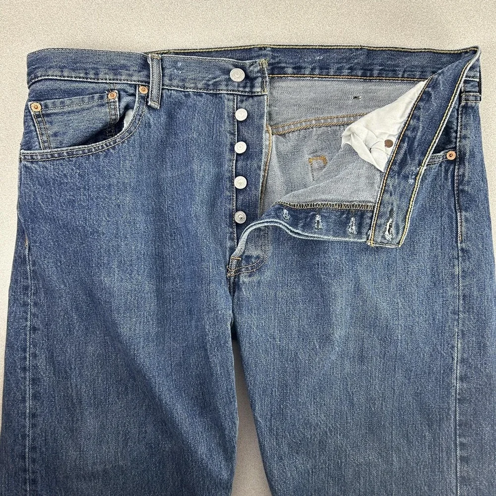 Levis 501 Jeans Mens 38x33‎ (tag 38x34) Blue Button Fly Straight Leg Denim